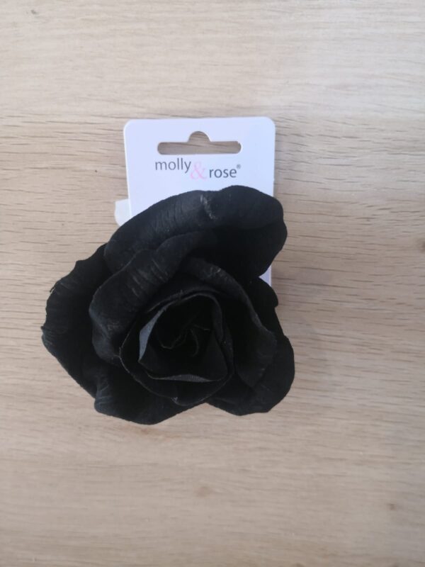 Black Rose On A 4.5cm Forked Clip